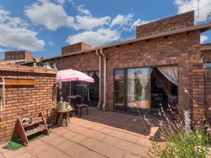2 Bed Townhouse in Corlett Gardens