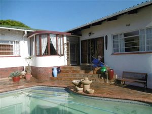 3 Bed House in Illovo Beach