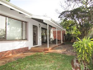 3 Bed House in Manor Gardens