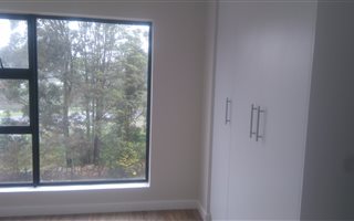 2 Bedroom Flat in Emberton Estate