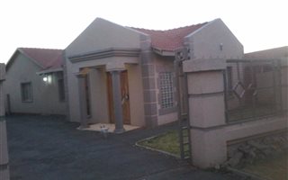 3 Bedroom House in Delmore Park