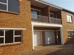 300 m² Commercial space in Wychwood