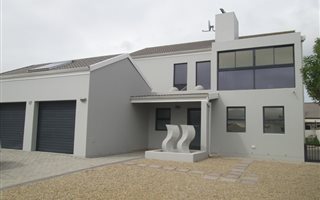 3 Bedroom House in Country Club