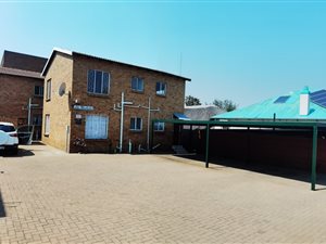 2 Bed Apartment in Alberton