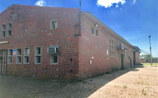 Industrial space in Alton