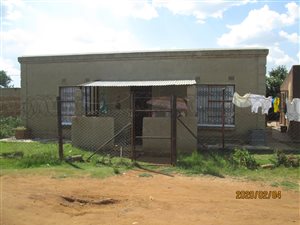 3 Bed House in Tsakane