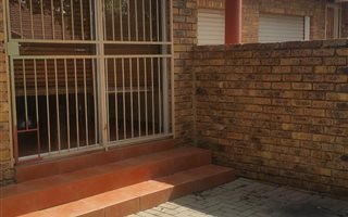 2 Bedroom Townhouse in Amberfield Crest