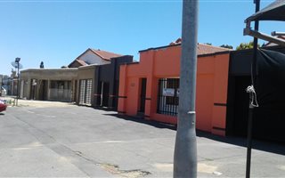 400 m² Office Space in Beyers Park