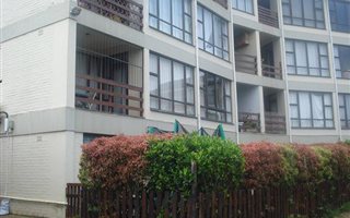 2 Bedroom Apartment in Freeland Park