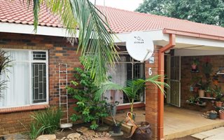 2 Bedroom Apartment in Mookgophong (Naboomspruit)