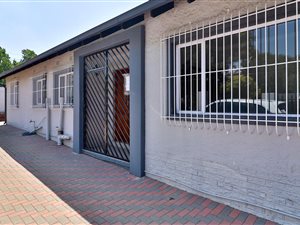 Commercial space in Parkmore