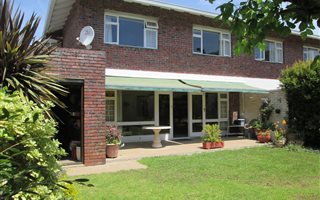 3 Bedroom Townhouse in Meadowridge