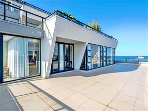 440 m² Commercial space in Point Waterfront