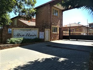 4 Bed Townhouse in Allens Nek