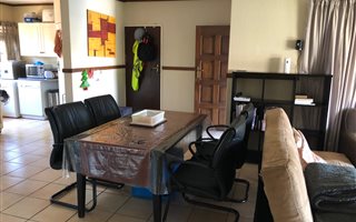 3 Bedroom Simplex in Hennopspark