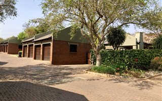 2 Bedroom Simplex in Boardwalk Meander