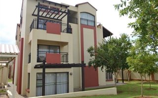 1 Bedroom Apartment in Hazeldean (Silverlakes Surroundings)