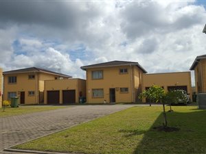 2 Bed Apartment in Veld En Vlei