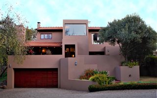 3 Bedroom House in Magalies Golf Estate