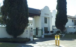 2 Bedroom Townhouse in Marais Steyn Park