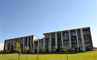 2 Bedroom Apartment in Midfield Estate