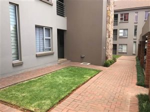 1 Bedroom Townhouse in Northcliff
