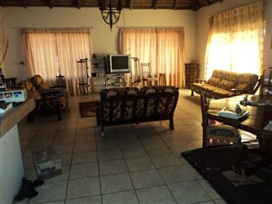 4 Bed House in Viljoenskroon