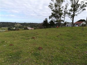 1.8 ha Land available in Colleen Glen
