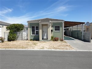 2 Bed Townhouse in Blue Downs