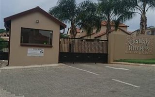 3 Bedroom Townhouse in Cashan