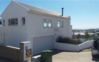 3 Bedroom House in Myburgh Park