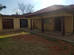 4 Bed House in Riviera