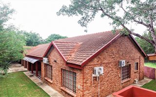 4 Bedroom House in Komatipoort