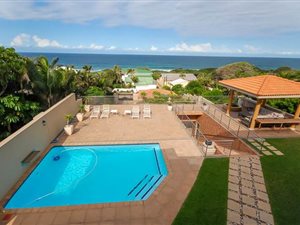 5 Bed House in Blythedale Beach
