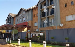 2 Bedroom Flat in Riviera