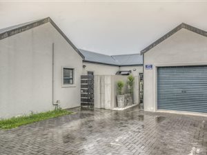 3 Bed House in Pinelands