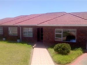 4 Bedroom House in Amatola View