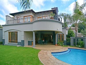 4 Bed Cluster in Bedfordview