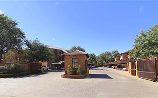 2 Bedroom Apartment in Onverwacht