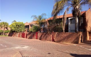 2 Bedroom Townhouse in Garsfontein