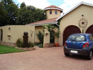 4 Bed House in Winchester Hills
