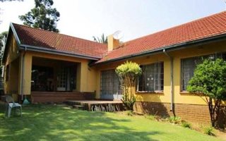 3 Bedroom House in Lombardy East