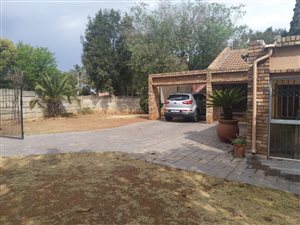 3 Bed House in Rooihuiskraal