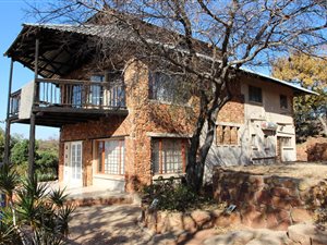 10.8 ha Farm in Elandsfontein AH