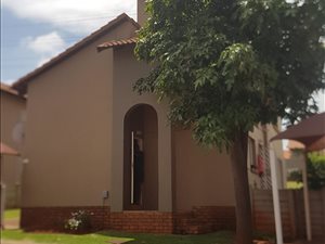 4 Bed Townhouse in Ridgeway