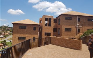 2 Bedroom Apartment in Oakdene