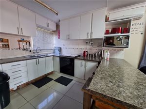 3 Bed House in Brackenham