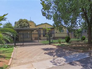 3 Bedroom House in Elspark