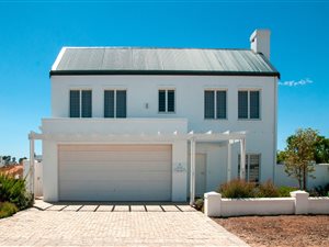 3 Bed House in Koelenbosch Country Estate