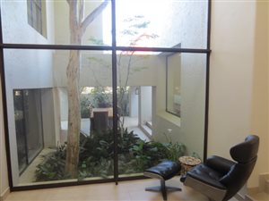 4 Bed House in Dainfern Golf Estate